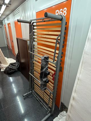 Cama articulada metálica y madera