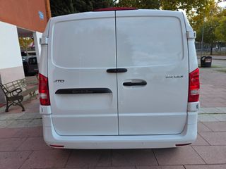 Mercedes-Benz Vito 2020 114 Compacto Pro 136CV