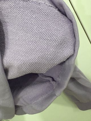 Sudadera crop lila Bershka BSK – Talla S