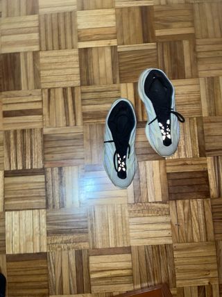 Adidas Yeezy Boost 700 Beige/Blanco