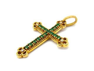 crucifijo oro 18k con piedra con diamante,esmeralda