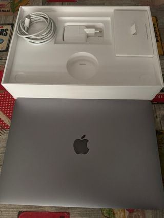 MacBook Air 2019 Plata/Gris Espacial