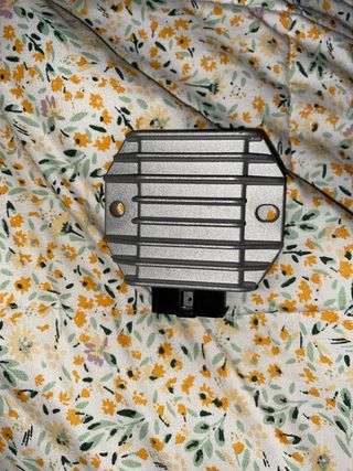 Regolatore di Tensione