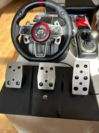 Pack PS4 + Volante + Juegos