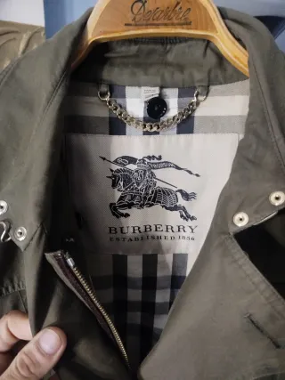 Gabardina Burberry Verde with chaleco