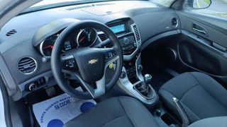 CHEVROLET Cruze 4p 1.6 16V LS