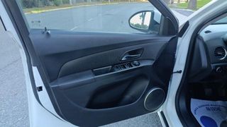 CHEVROLET Cruze 4p 1.6 16V LS