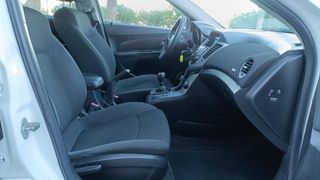 CHEVROLET Cruze 4p 1.6 16V LS