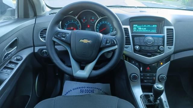 CHEVROLET Cruze 4p 1.6 16V LS
