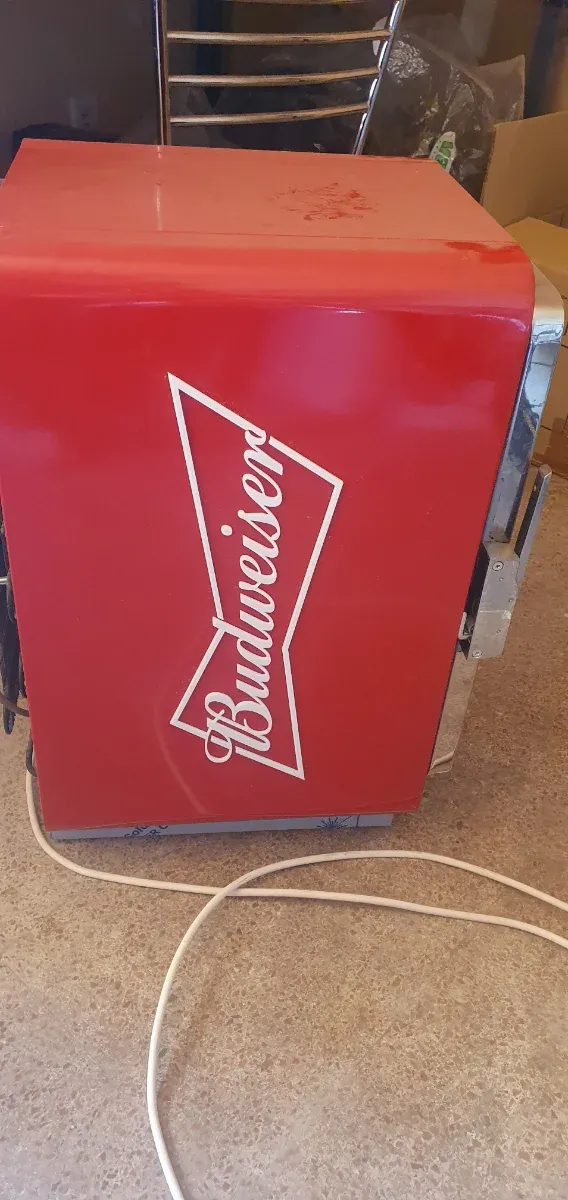 Nevera de refrescos Budweiser