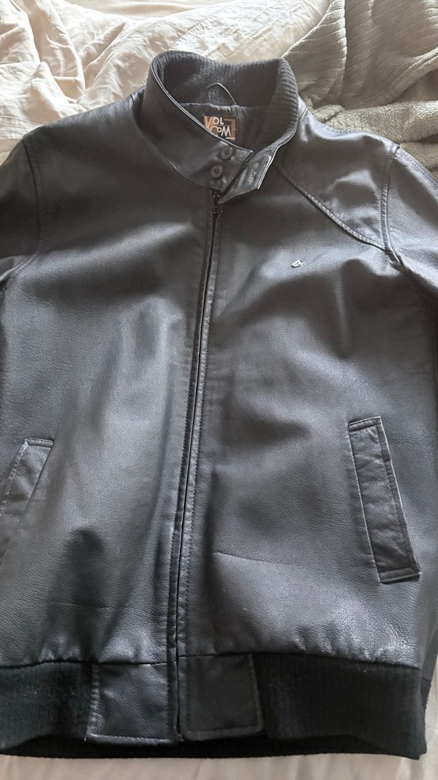 Cazadora Piel Volcom Talla L