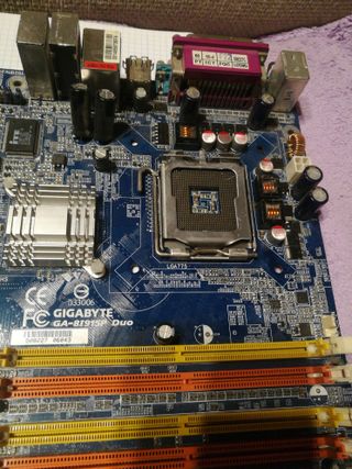 Placa Base Gigabyte GA-