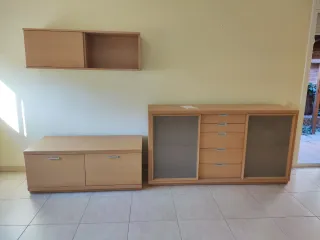 Muebles de comedor de roble y cristal