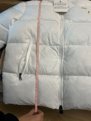 Chaqueta de plumas blanca