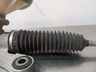 CREMALLERA DIRECCION FORD FIESTA (CNN) SFJD 8V513