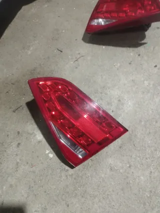 Pilotos Maletero Audi A4 B8