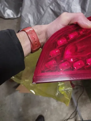 Pilotos Maletero Audi A4 B8