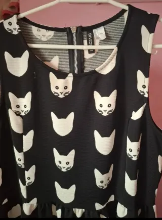 Vestido negro estampado gatos Talla L
