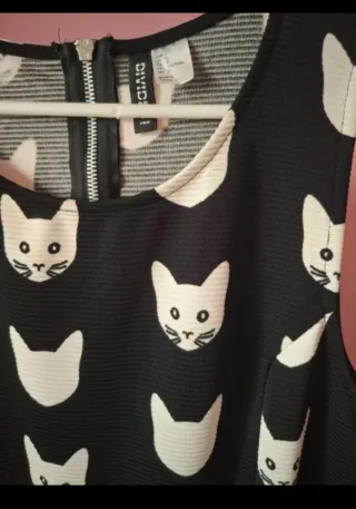 Vestido negro estampado gatos Talla L