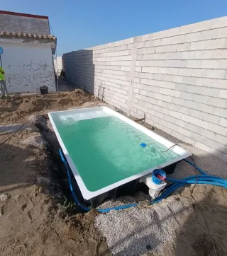 Piscinas de Poliéster Reforzadas Nuevas