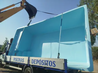 Piscinas de Poliéster Reforzadas Nuevas