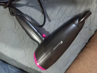 Secador de pelo NALK&REY negro y rosa