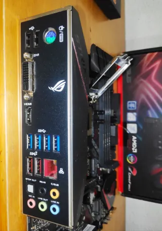 ASUS ROG STRIX B365-G GAMING + i9 9900k.