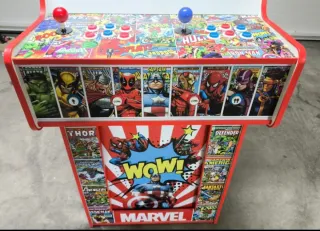 Máquina Arcade tipo Bartop con Pie