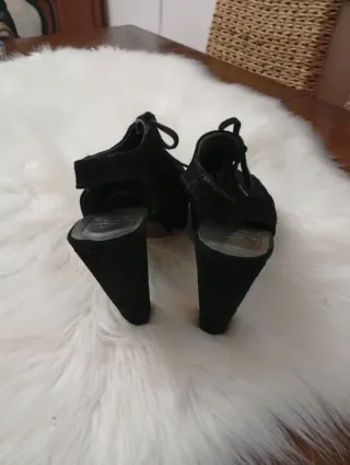 Zapatos tacón plataforma negros