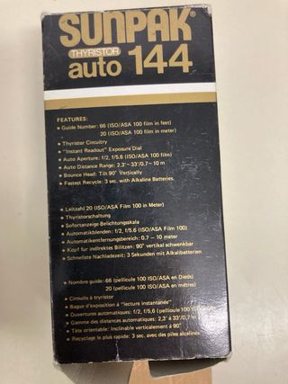 Flash Sunpak auto 144