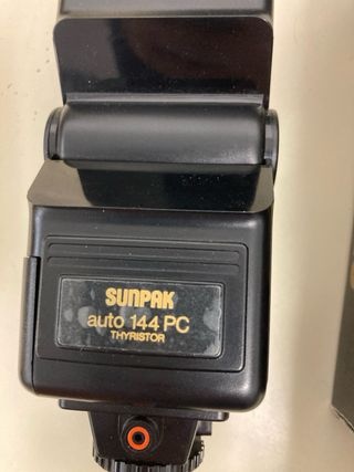 Flash Sunpak auto 144