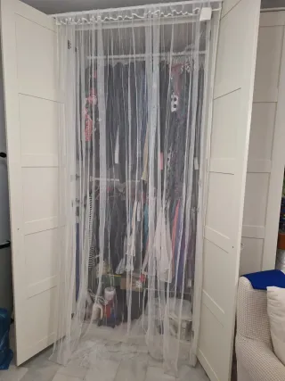 Una Cortina de red Ikea Lill   Una pata o hoja med