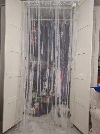 Una Cortina de red Ikea Lill   Una pata o hoja med