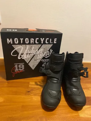 Botas de Moto T47 Negras