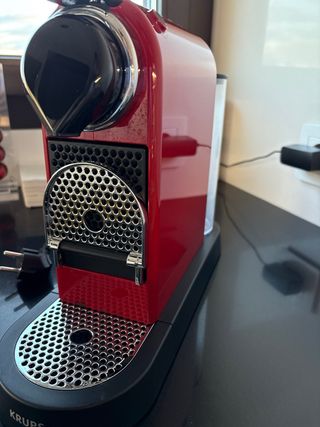 Cafetera Krups Nespresso Citiz Roja