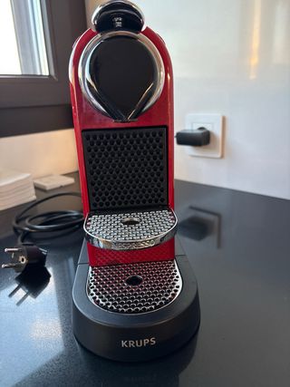 Cafetera Krups Nespresso Citiz Roja