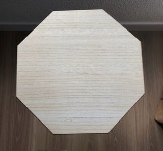 Mesa auxiliar geométrica madera y metal