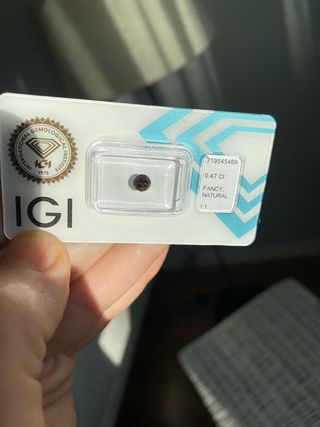 Diamante 0.47ct Certificado IGI Natural Fancy Dark