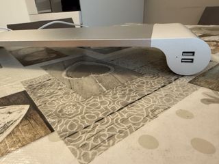 Alzatina per PC con porte USB