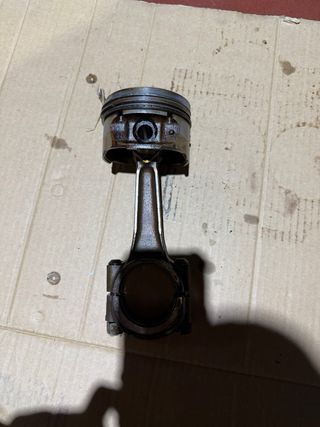 Pistón y biela motor NFU/NFX/NFS