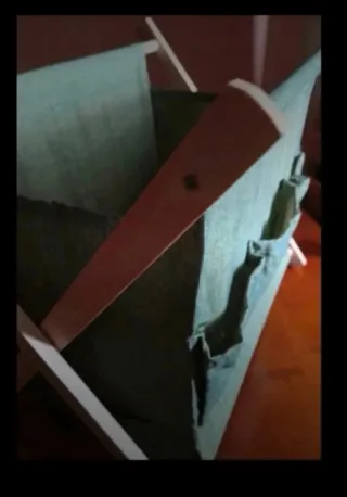 Portariviste pieghevole in tessuto e legno