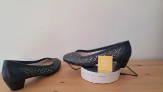 Zapatos Livorno Mujer Talla 37 negros. Tacón 3 cm