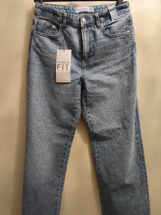 Jeans Stradivarius Wideleg con brillos T.38