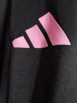 Chaqueta Adidas Inter Miami Negra y Rosa