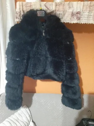 Pelliccia donna nera