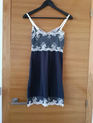 Conjunto de lencería negro y blanco