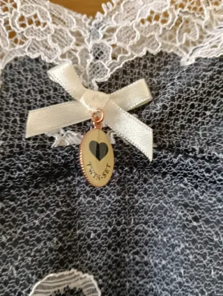 Conjunto de lencería negro y blanco