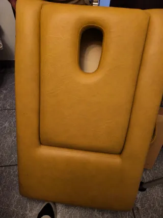 Camilla plegable color mostaza