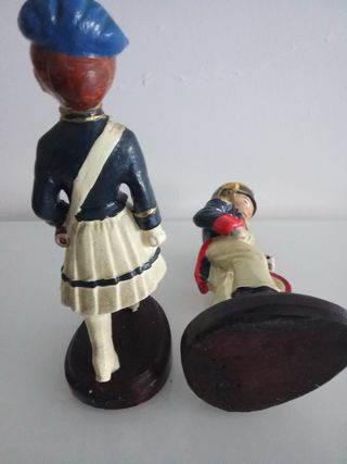 Coppia di soldatini dipinti a mano