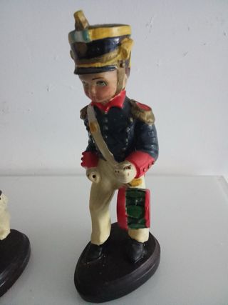 Coppia di soldatini dipinti a mano